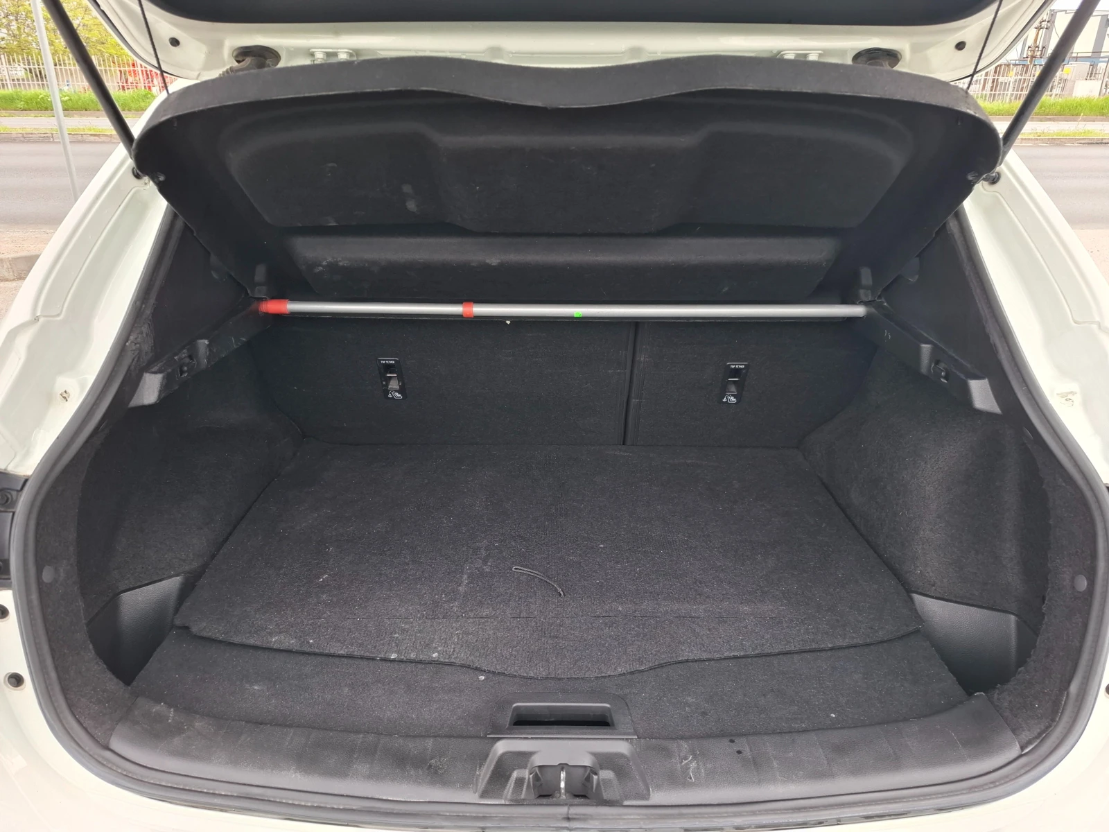 Nissan Qashqai 1, 5 DCi , снимка 10 - Автомобили и джипове - 54413383