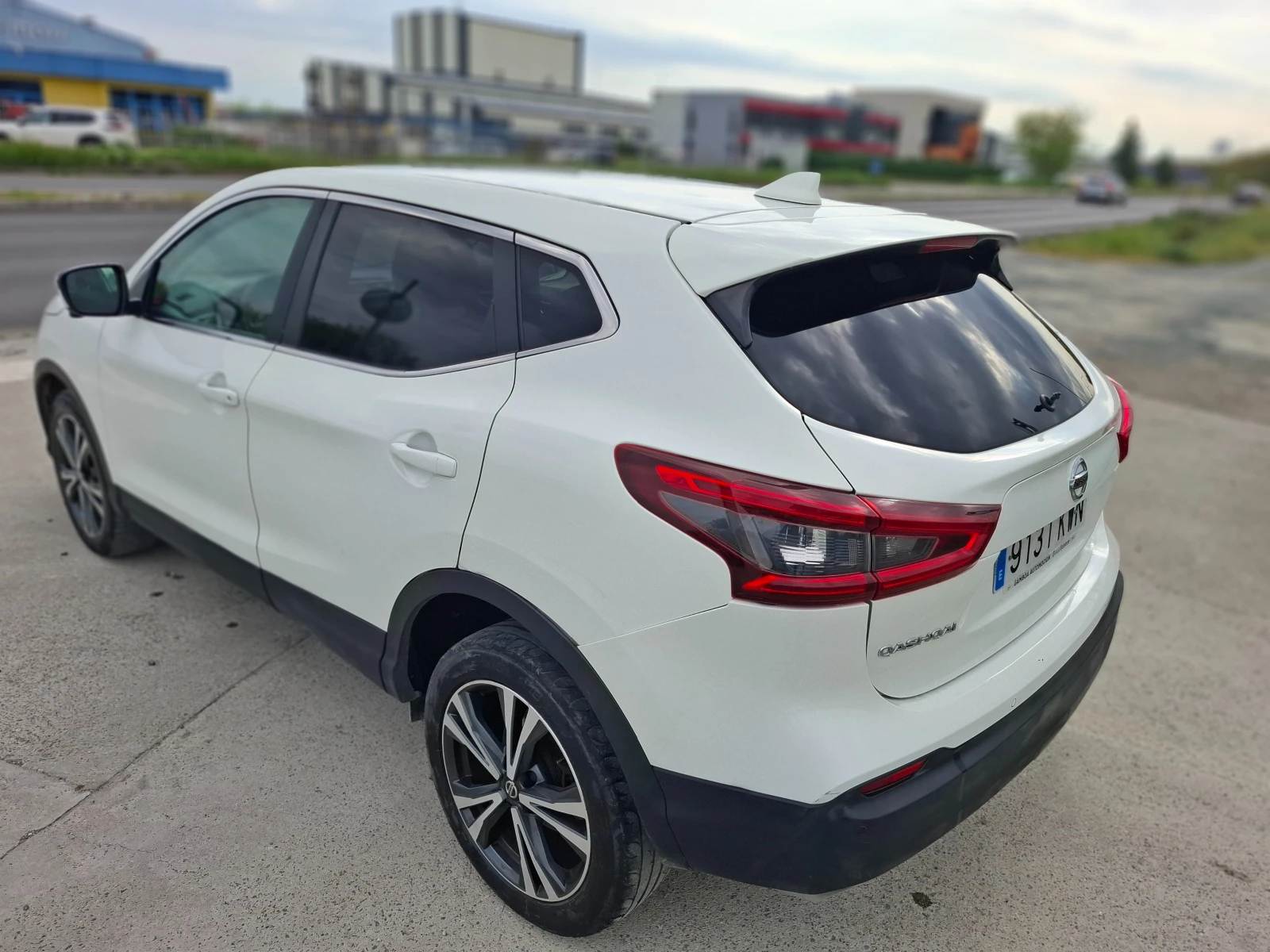 Nissan Qashqai 1, 5 DCi , снимка 6 - Автомобили и джипове - 54413383
