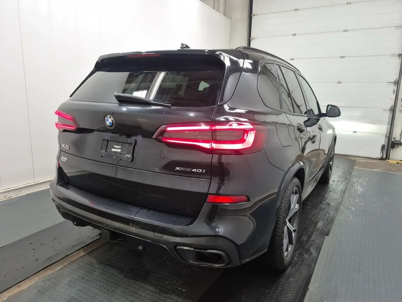 BMW X5 XDRIVE40I| M SPORT| HUD| SWAROVSKI| SKY LOUNGE| , снимка 3 - Автомобили и джипове - 54460256