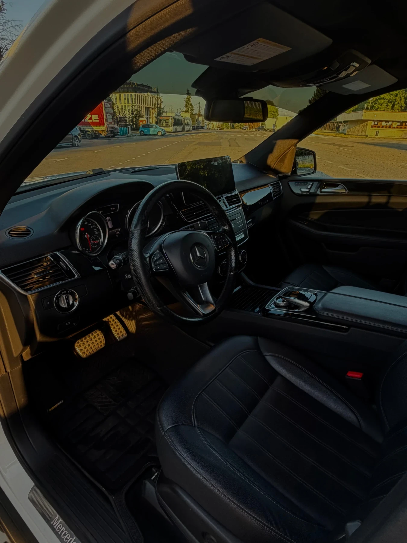 Mercedes-Benz GLE 400, снимка 5 - Автомобили и джипове - 55533888