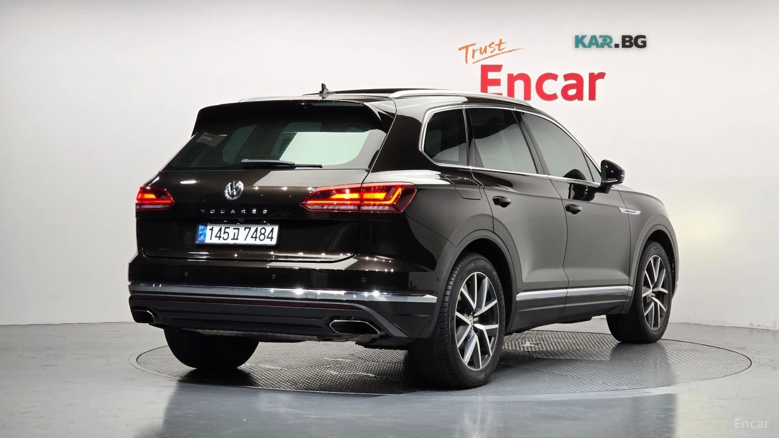 VW Touareg ОБДУХВАНЕ* ПОДГРЕВ* ПАМЕТ* КАМЕРА* ДИСТРОНИК* , снимка 2 - Автомобили и джипове - 55836157