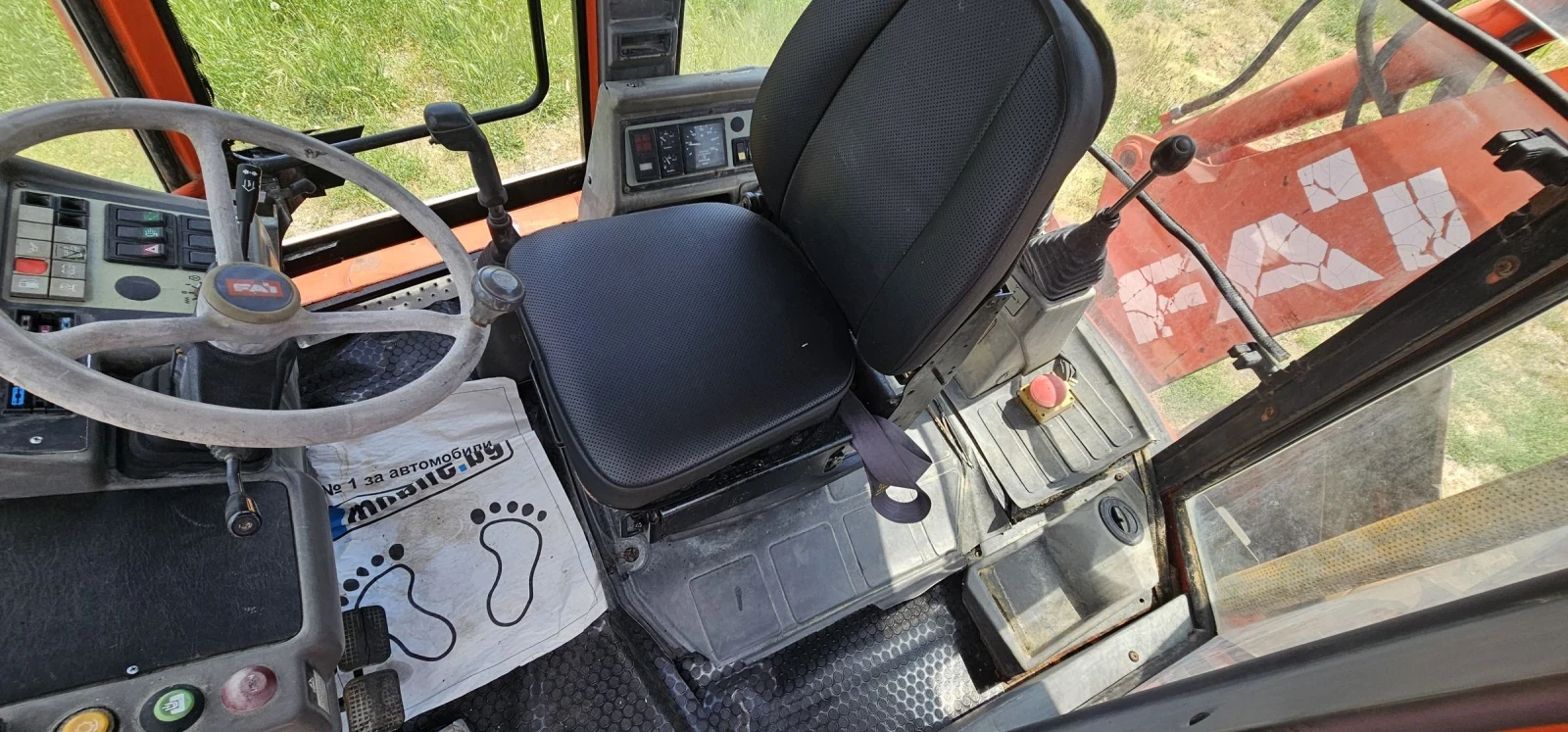 Багер Komatsu FAI 692 ПЕРФЕКТЕН НОВ ВНОС ОТ ИТАЛИЯ, снимка 10 - Индустриална техника - 54708285