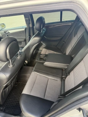 Mercedes-Benz C 220, снимка 9