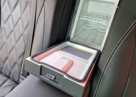 Bentley Flying Spur 4.0 V8 4WD - 68260 € / 133504.96 лв. - 20824530 11