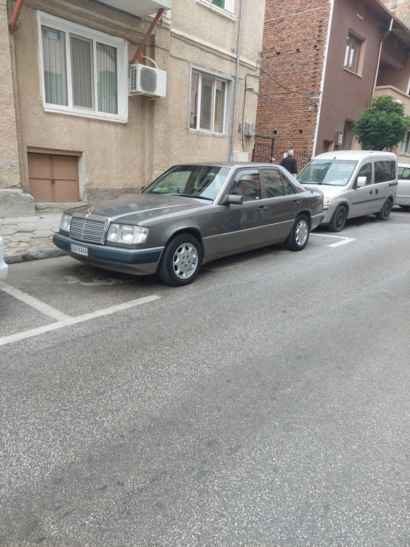 Mercedes-Benz 124 200E, снимка 2 - Автомобили и джипове - 47724125