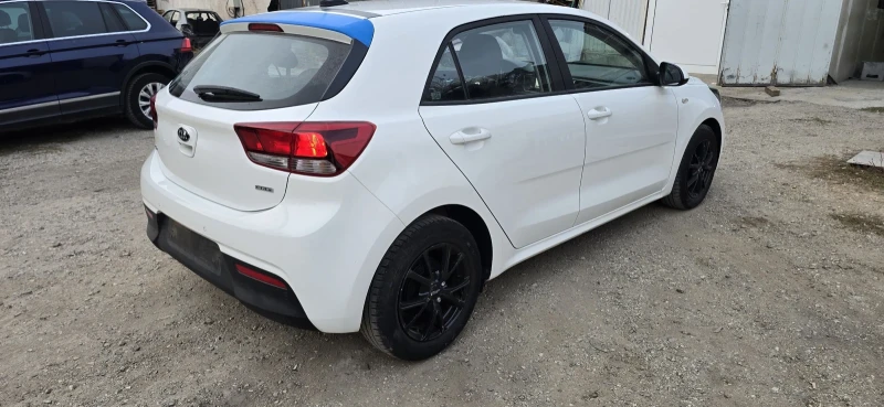 Kia Rio 1.4 crdi, снимка 5 - Автомобили и джипове - 47764354