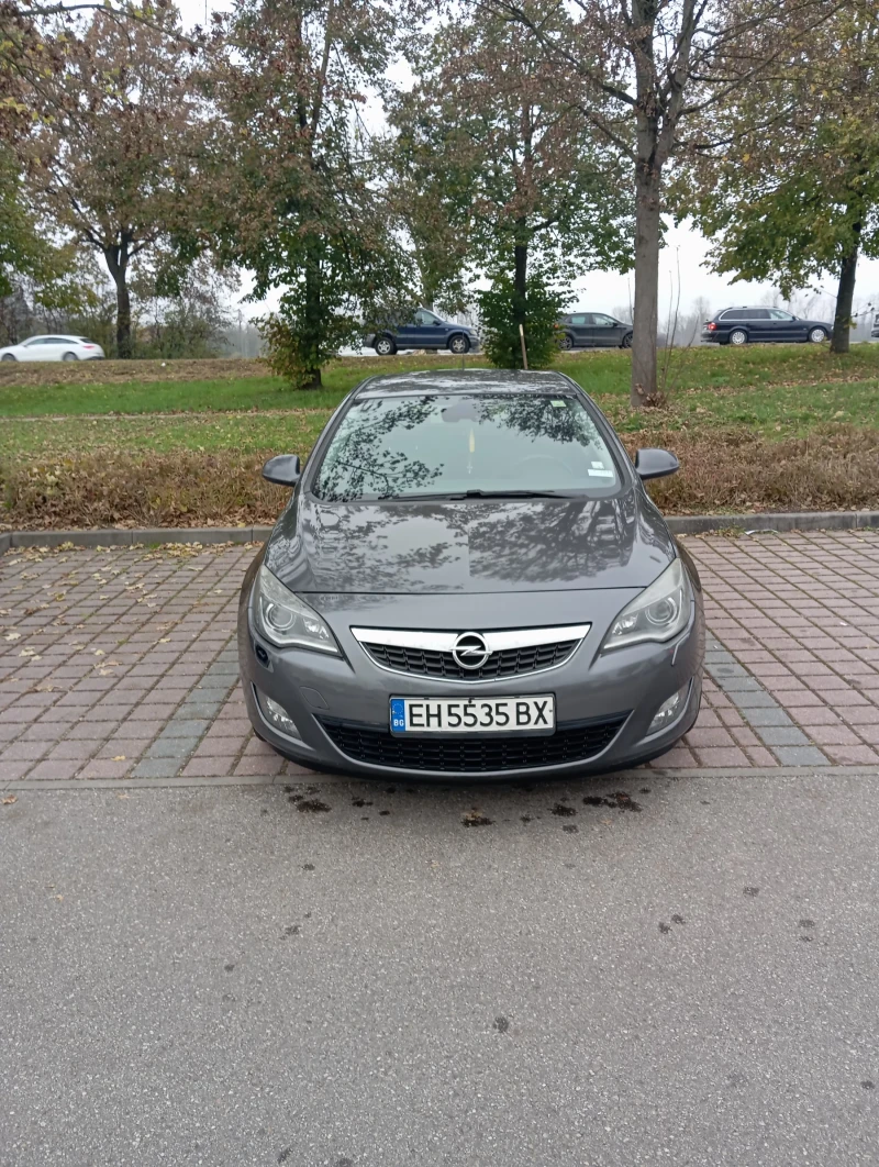 Opel Astra, снимка 1 - Автомобили и джипове - 48277700