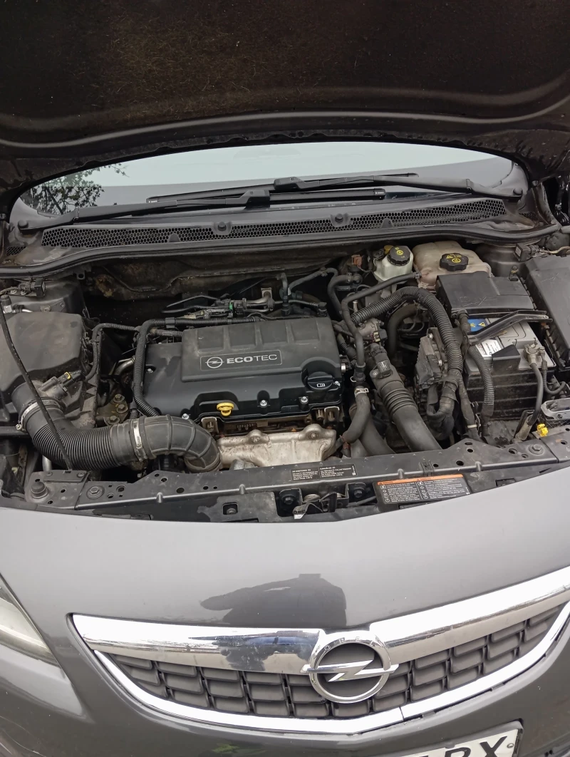 Opel Astra, снимка 12 - Автомобили и джипове - 48277700