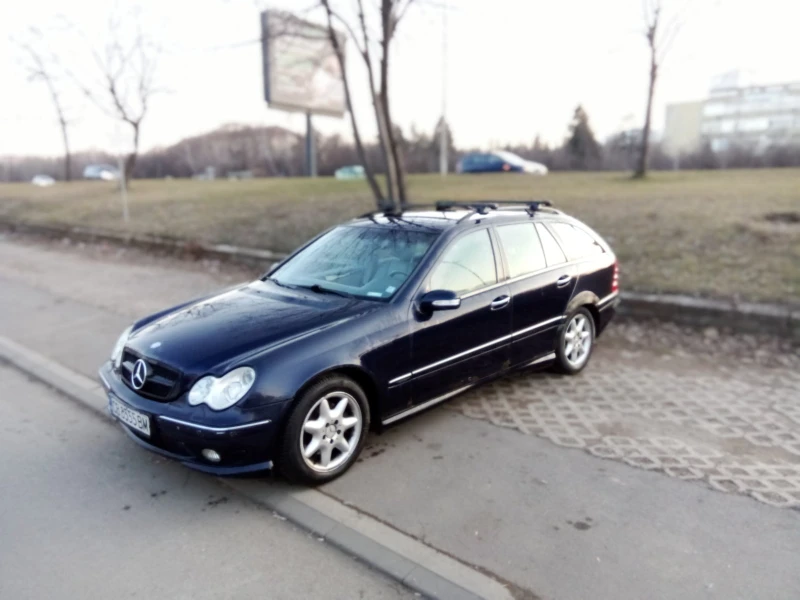 Mercedes-Benz C 320, снимка 2 - Автомобили и джипове - 49029235