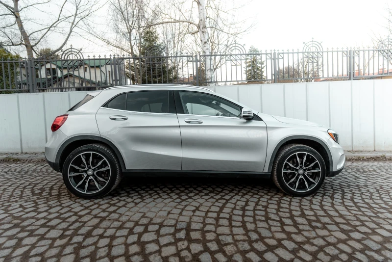 Mercedes-Benz GLA 250 Автоматик, снимка 12 - Автомобили и джипове - 49338765