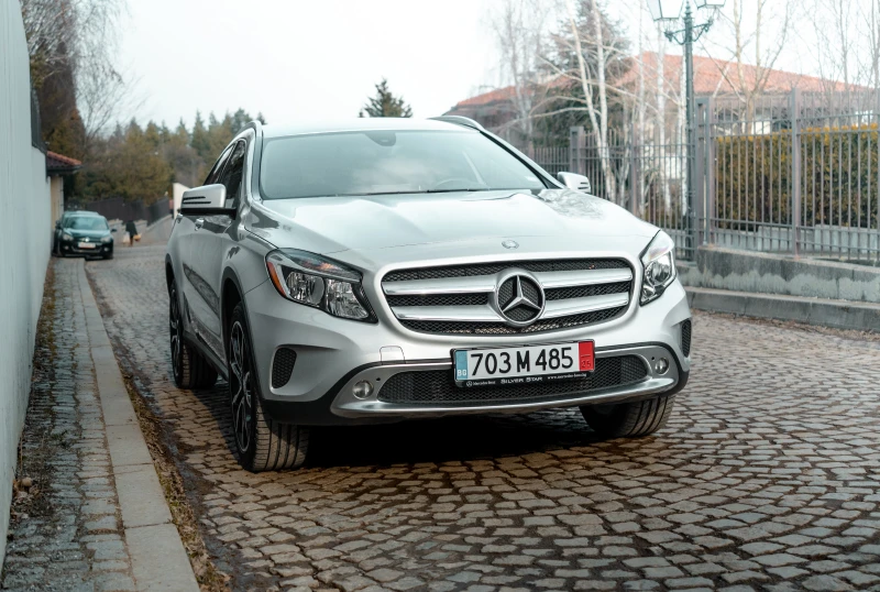 Mercedes-Benz GLA 250 Автоматик, снимка 3 - Автомобили и джипове - 49338765