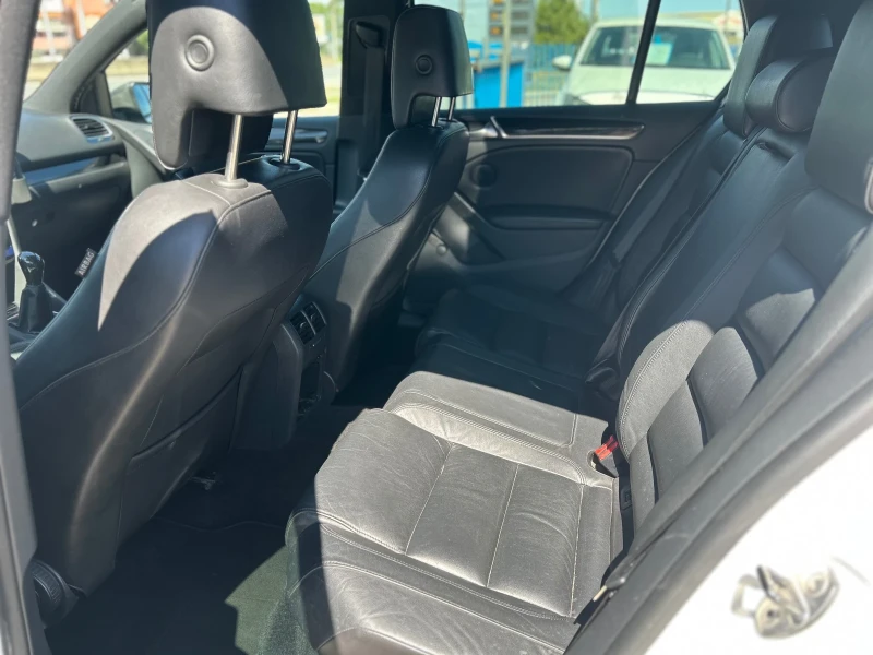 VW Golf GTI 211+ + , снимка 10 - Автомобили и джипове - 51525240
