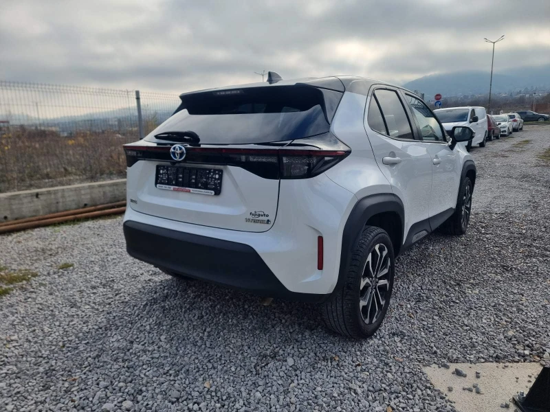 Toyota Yaris Cross 1.5 HYBRID КАМЕРА Bi-LED, снимка 3 - Автомобили и джипове - 52790610