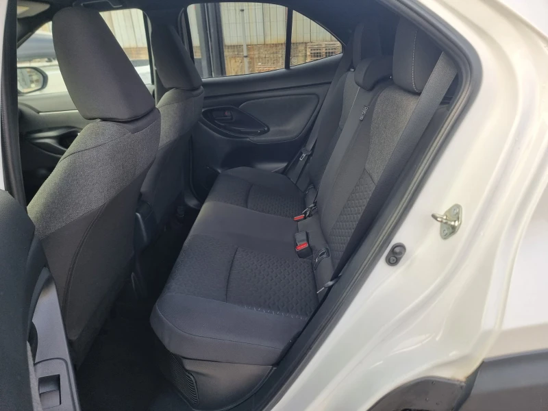 Toyota Yaris Cross 1.5 HYBRID КАМЕРА Bi-LED, снимка 6 - Автомобили и джипове - 52790610