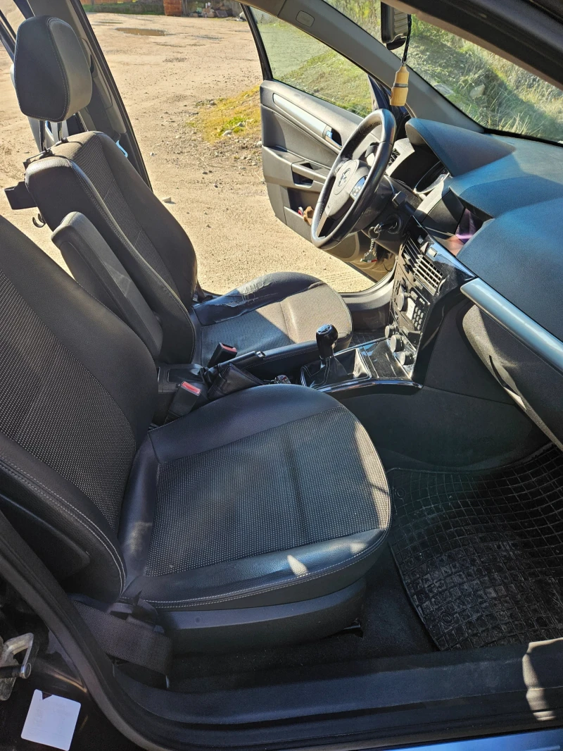 Opel Astra Astra H, снимка 11 - Автомобили и джипове - 52923648