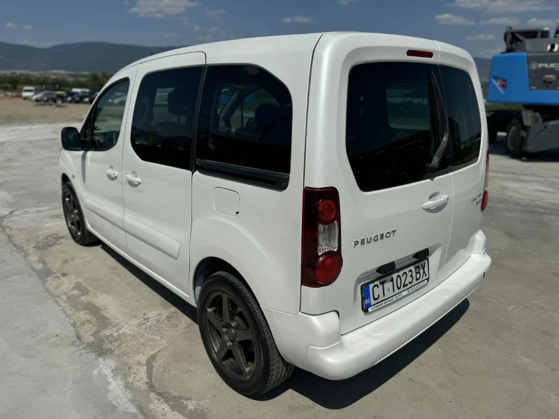 Peugeot Partner 1.6 HDI, снимка 4 - Автомобили и джипове - 53035556