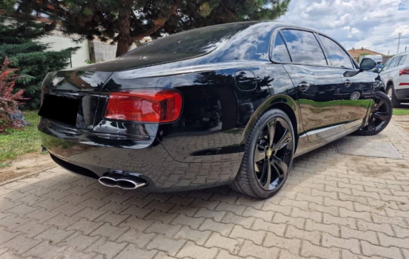 Bentley Flying Spur 4.0 V8 4WD, снимка 3 - Автомобили и джипове - 53161983