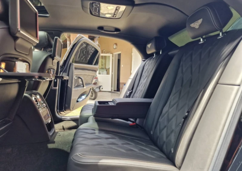 Bentley Flying Spur 4.0 V8 4WD, снимка 7 - Автомобили и джипове - 53161983