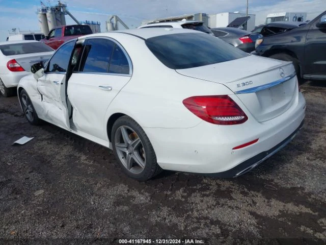 Mercedes-Benz E 300 4MATIC BURMESTER, снимка 3 - Автомобили и джипове - 48702849