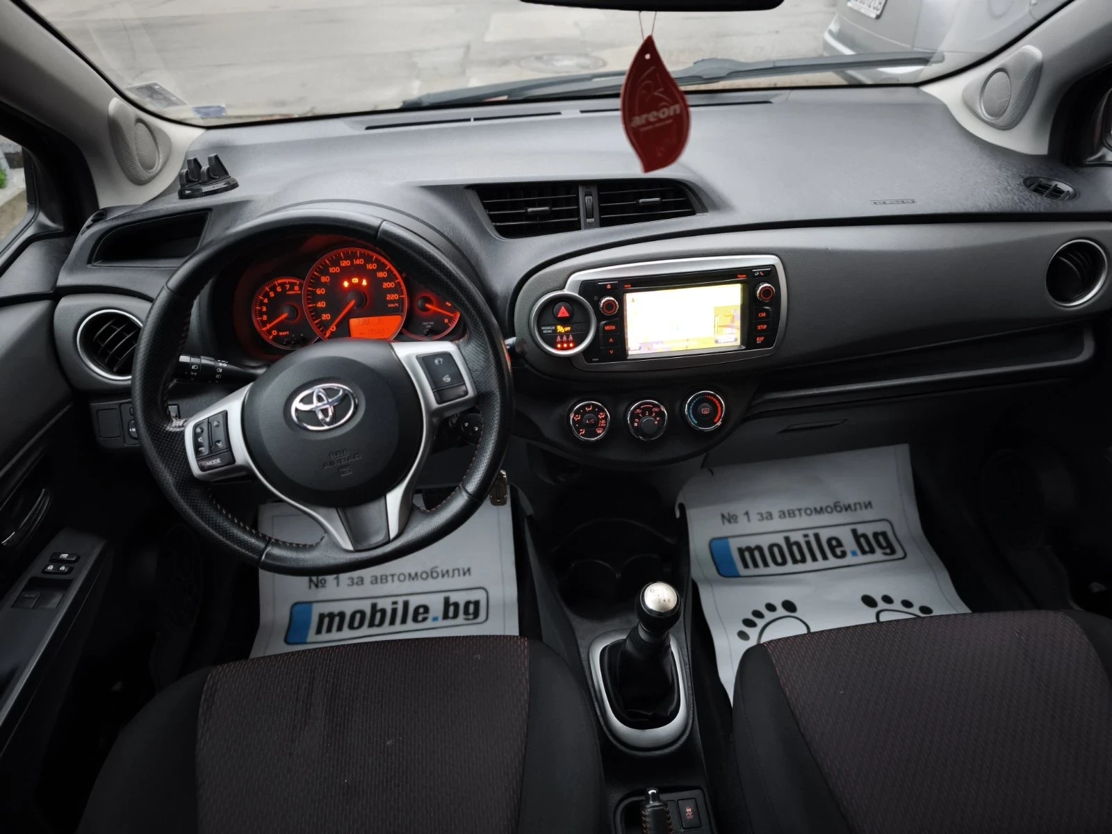 Toyota Yaris 1.33i-100к.с* Евро-5* Навигация* Регистрирана*  - изображение 9