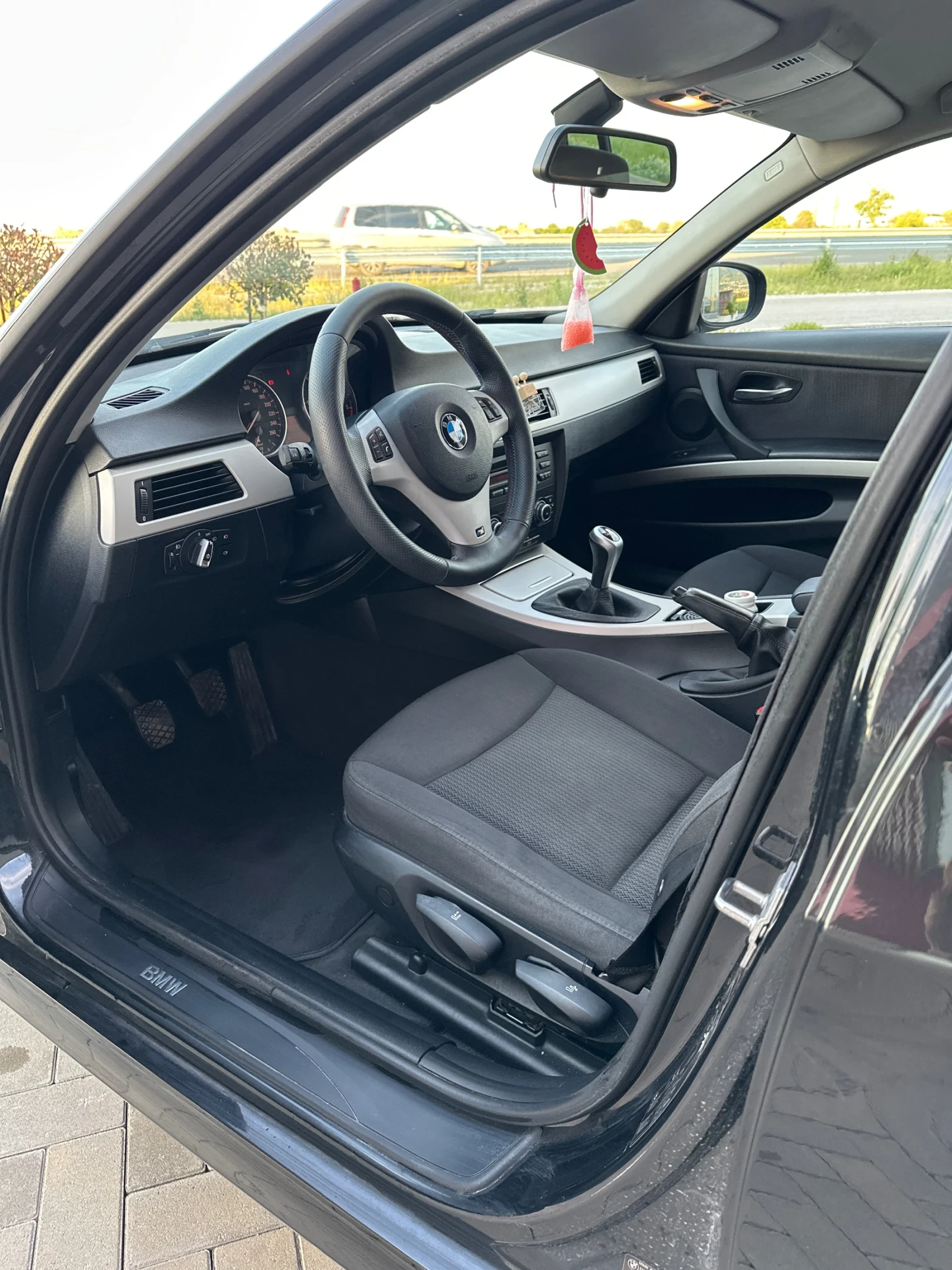 BMW 320 D  - изображение 7