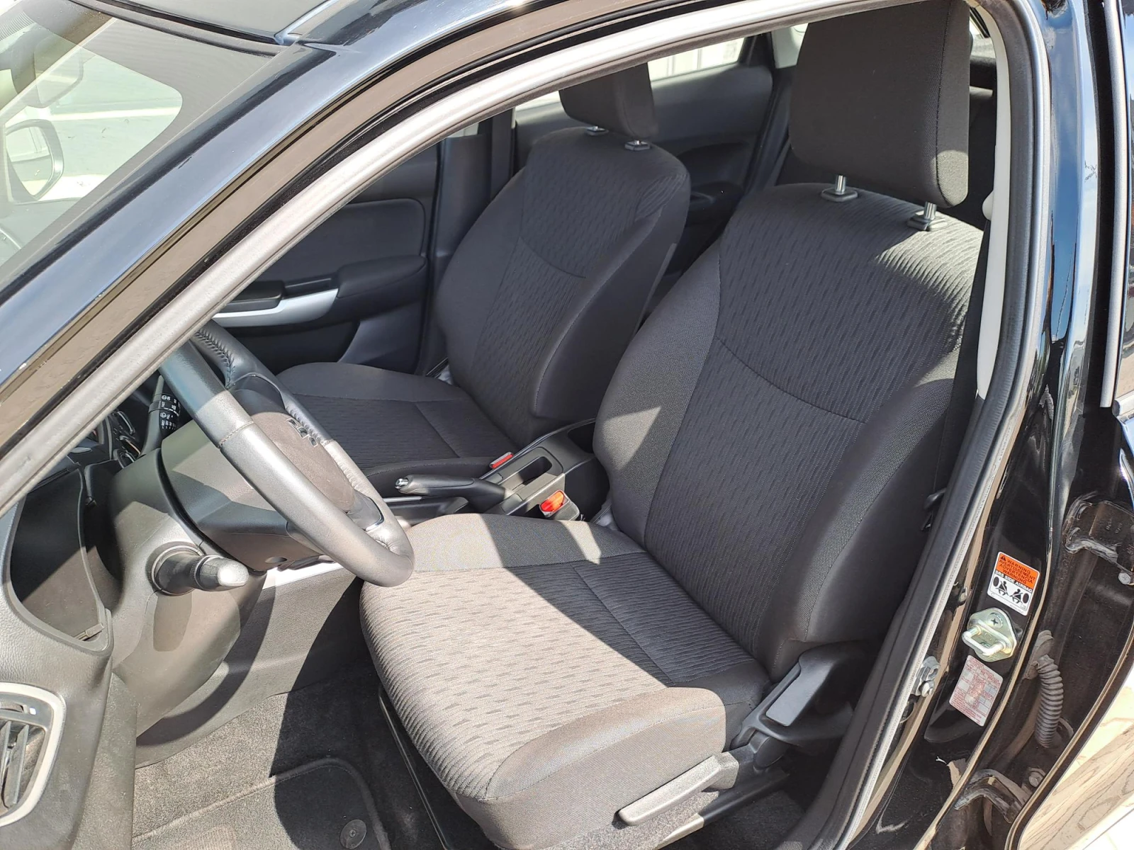 Suzuki Baleno 1.2 GL Dual Jet - изображение 10
