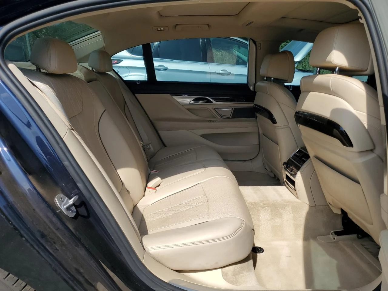 BMW 740 БЕЗ АНАЛОГ | БЕЗ ЗАБЕЛЕЖКА - изображение 10