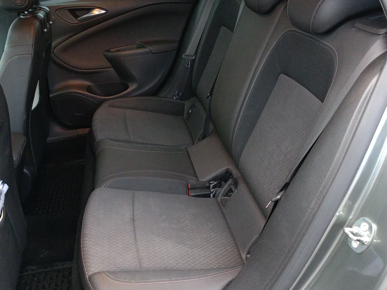 Opel Astra Innovation 1.6 CDTI 136 AT6 | Mobile.bg   12