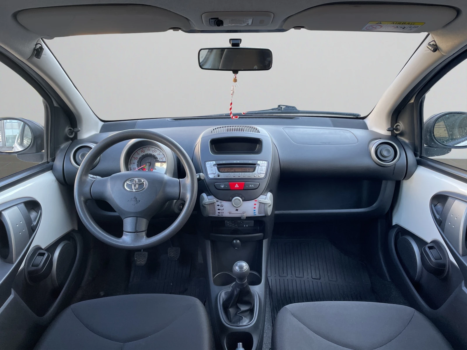 Toyota Aygo 1.0 petrol | Mobile.bg � ����������� 13