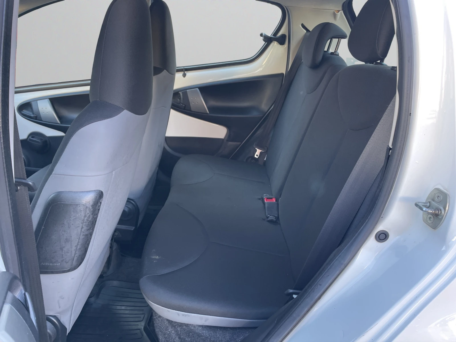 Toyota Aygo 1.0 petrol | Mobile.bg � ����������� 12