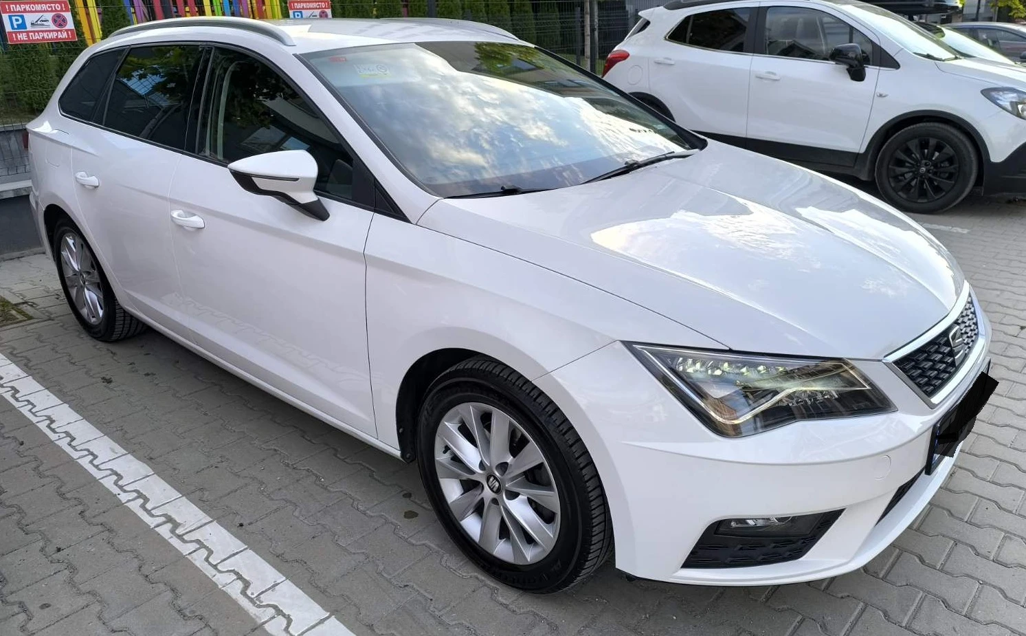Seat Leon 1.6 TDI DSG7-CAM-DISTRONIC, снимка 5 - Автомобили и джипове - 53911173