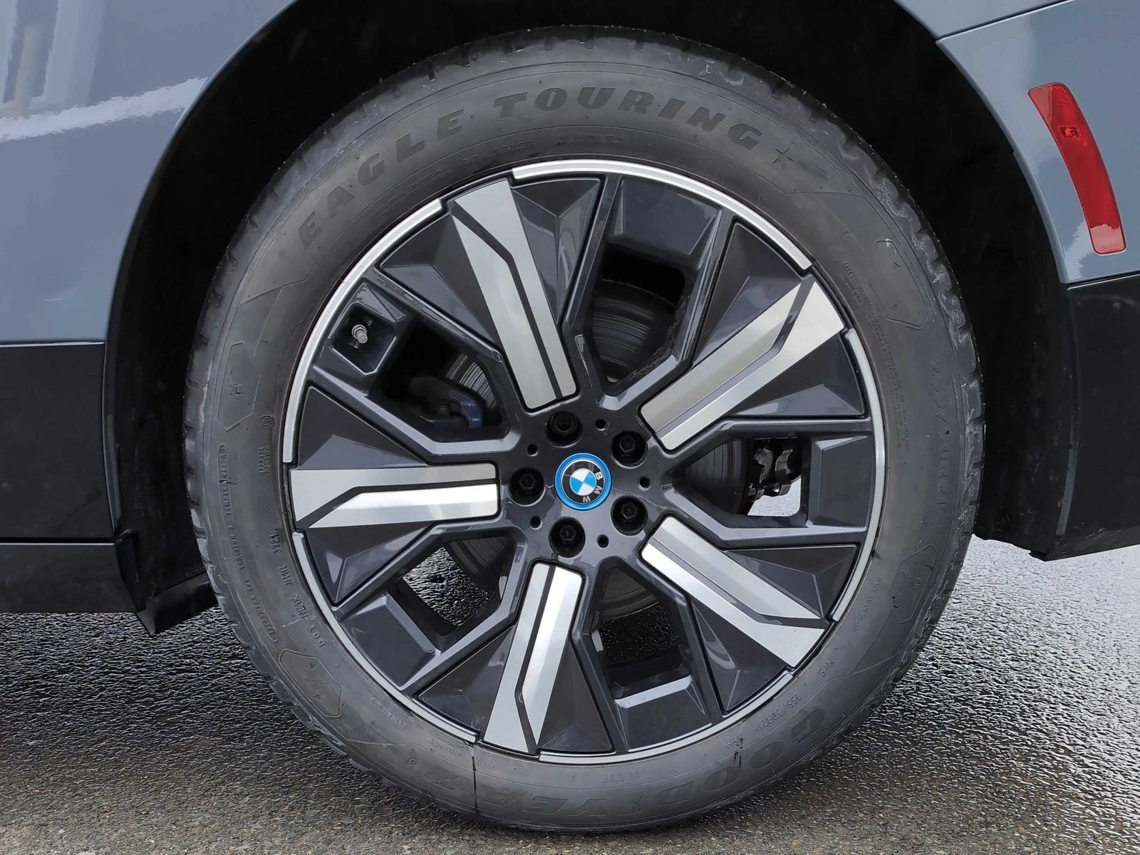 BMW iX xDrive40 АВТО КРЕДИТ, снимка 9 - Автомобили и джипове - 54024560