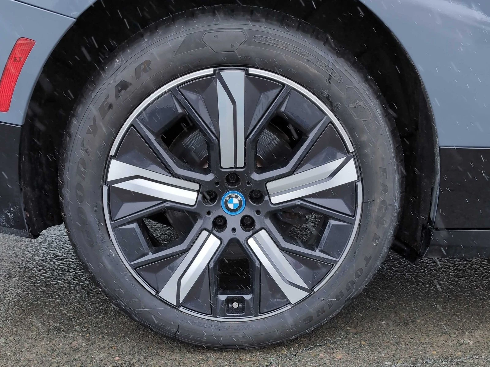 BMW iX xDrive40 АВТО КРЕДИТ, снимка 10 - Автомобили и джипове - 54024560