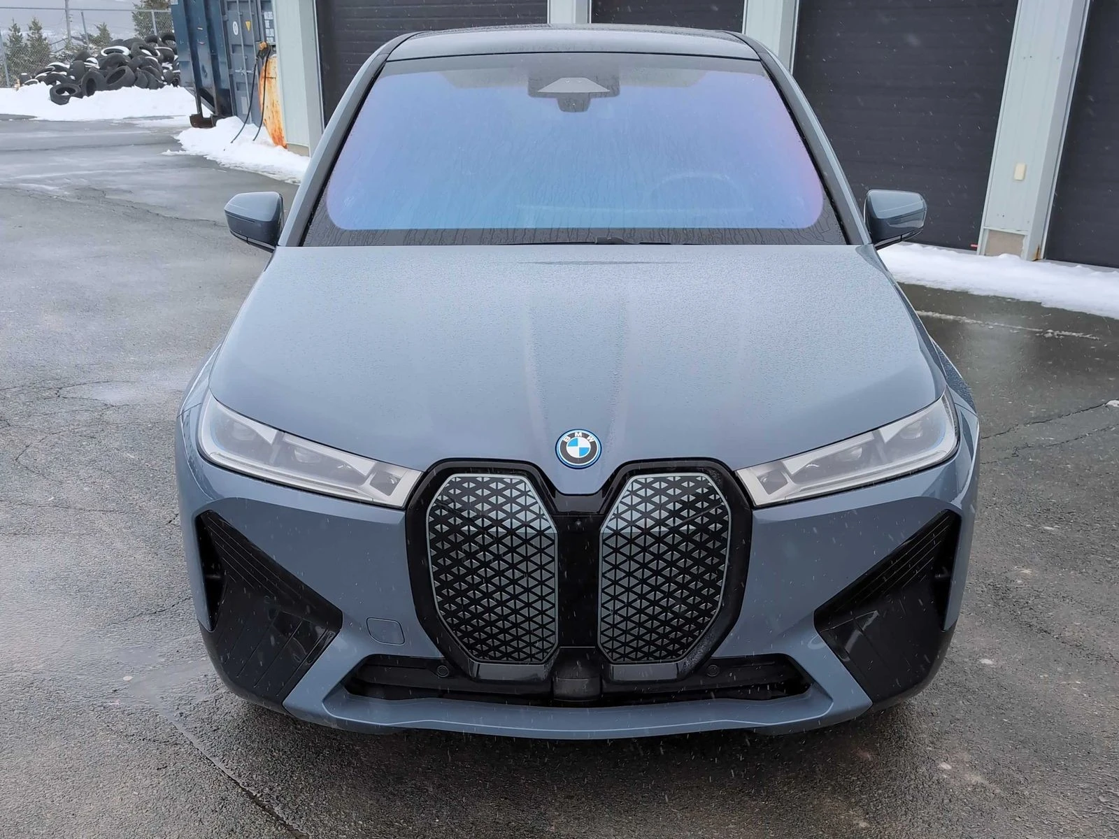 BMW iX xDrive40 АВТО КРЕДИТ, снимка 2 - Автомобили и джипове - 54024560