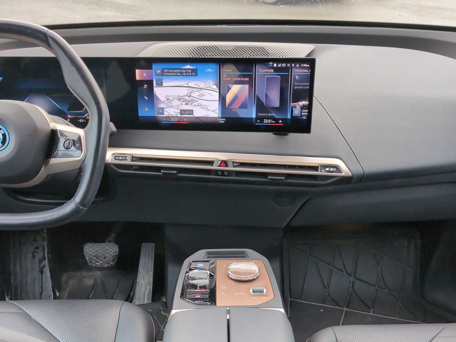 BMW iX xDrive40 АВТО КРЕДИТ, снимка 13 - Автомобили и джипове - 54024560