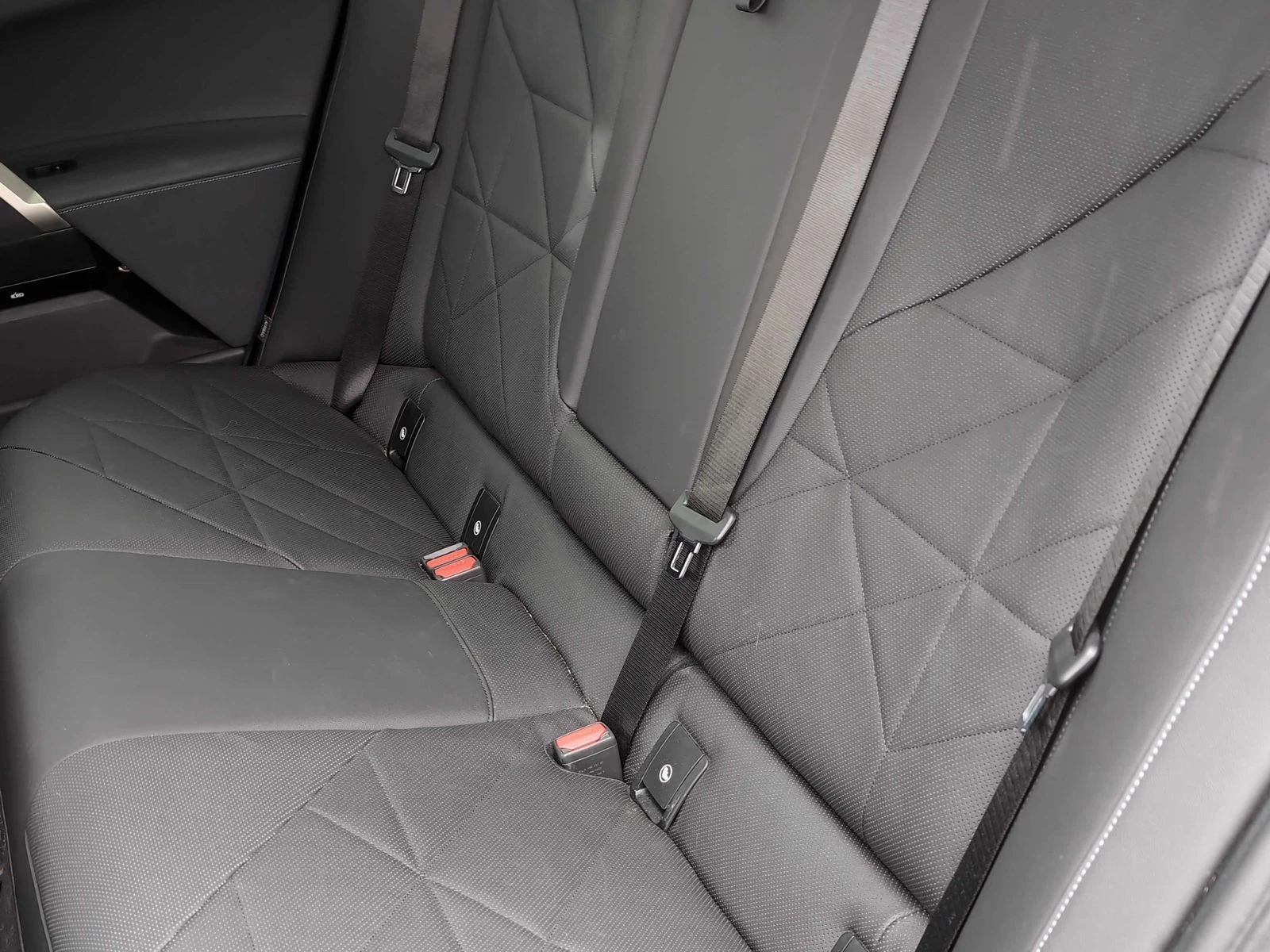 BMW iX xDrive40 АВТО КРЕДИТ, снимка 15 - Автомобили и джипове - 54024560