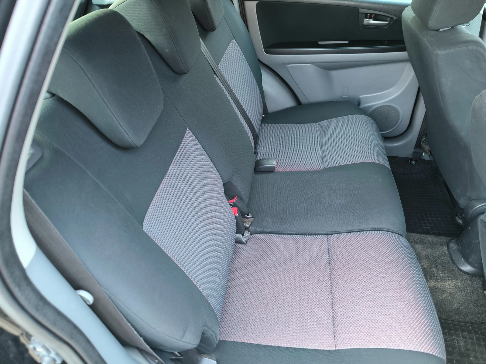 Suzuki SX4 1, 9-120к.с.6 скор.4Х4* КЛИМА* , снимка 13 - Автомобили и джипове - 54086715