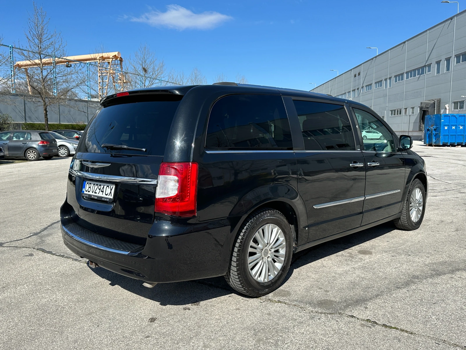 Chrysler Town and Country 3.6i 287 к.с. Газ/бензин/ГАРАНЦИЯ, снимка 4 - Автомобили и джипове - 54147752