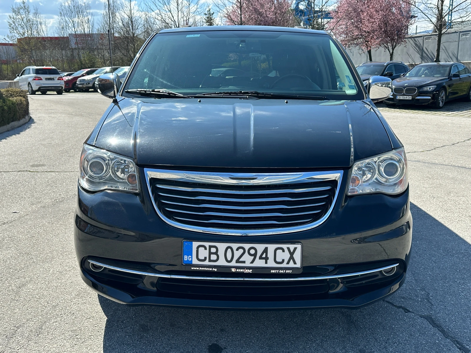 Chrysler Town and Country 3.6i 287 к.с. Газ/бензин/ГАРАНЦИЯ, снимка 7 - Автомобили и джипове - 54147752