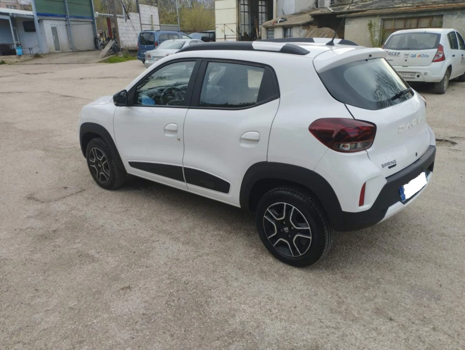 Dacia Spring Essential-23 45 �.�.  | Mobile.bg � ����������� 12