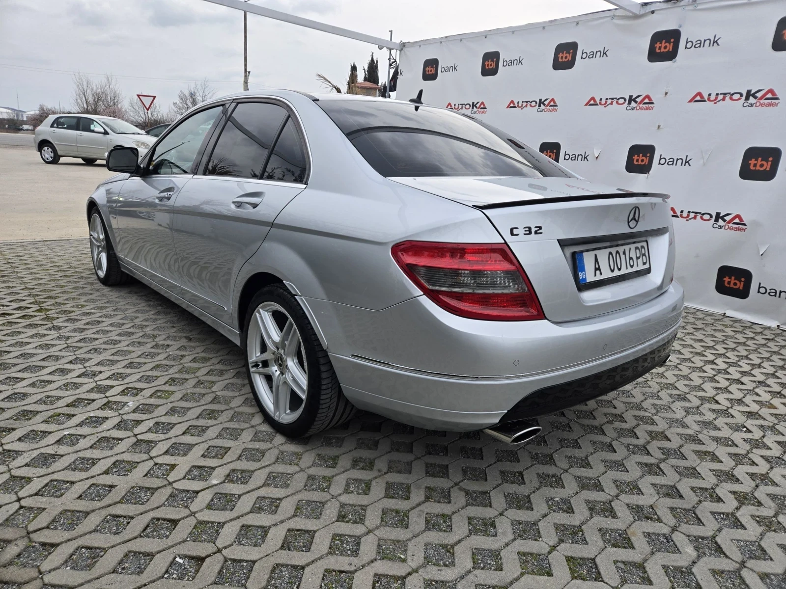 Mercedes-Benz C 320 3.0CDI-224кс= АВТОМАТ= ШИБЕДАХ= ПОДГРЕВ= КСЕНОН, снимка 5 - Автомобили и джипове - 54181279