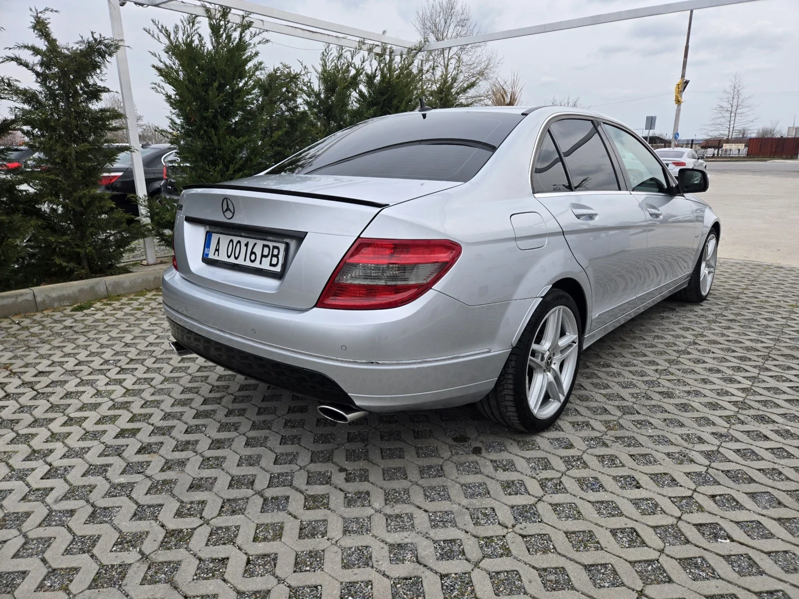 Mercedes-Benz C 320 3.0CDI-224кс= АВТОМАТ= ШИБЕДАХ= ПОДГРЕВ= КСЕНОН, снимка 3 - Автомобили и джипове - 54181279