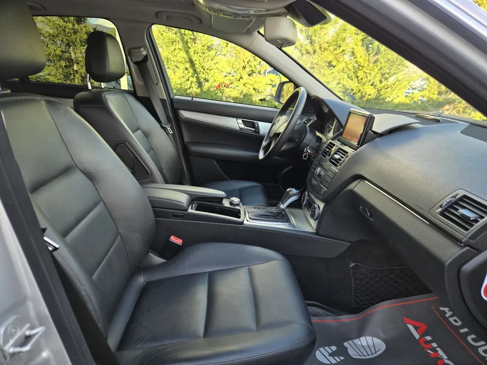 Mercedes-Benz C 320 3.0CDI-224кс= АВТОМАТ= ШИБЕДАХ= ПОДГРЕВ= КСЕНОН, снимка 15 - Автомобили и джипове - 54181279