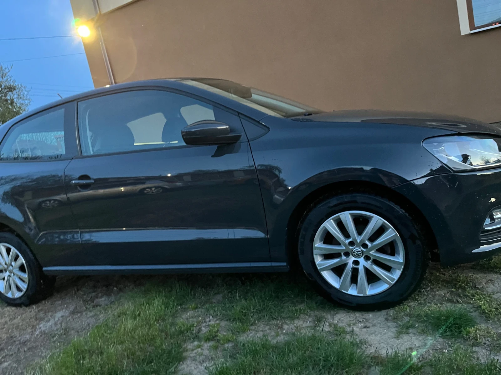 VW Polo, снимка 4 - Автомобили и джипове - 54260281