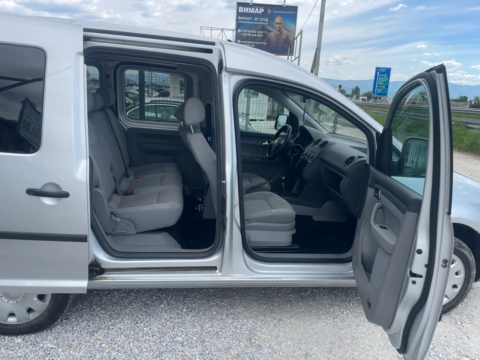 VW Caddy, снимка 11 - Автомобили и джипове - 54412055