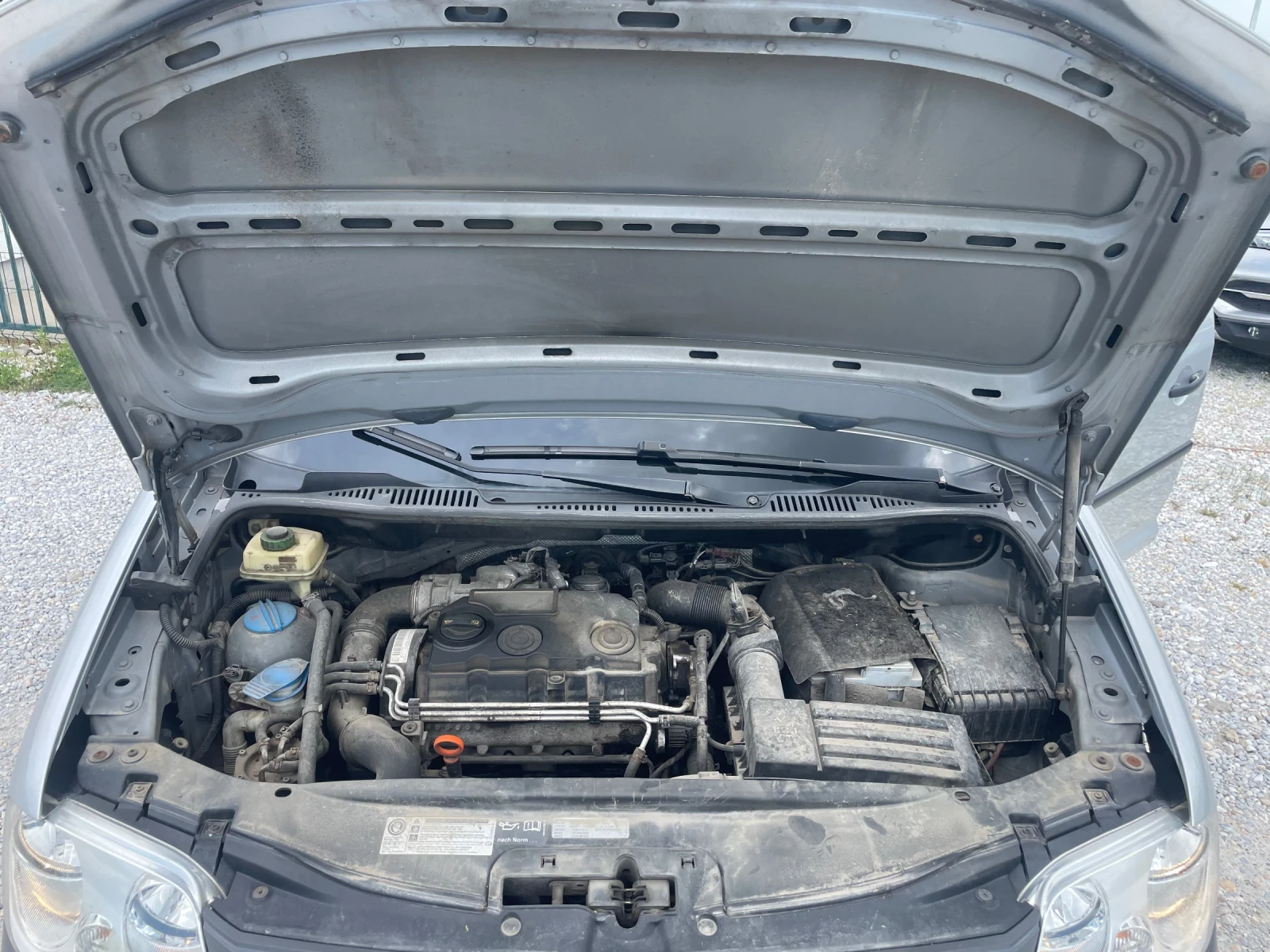 VW Caddy, снимка 13 - Автомобили и джипове - 54412055