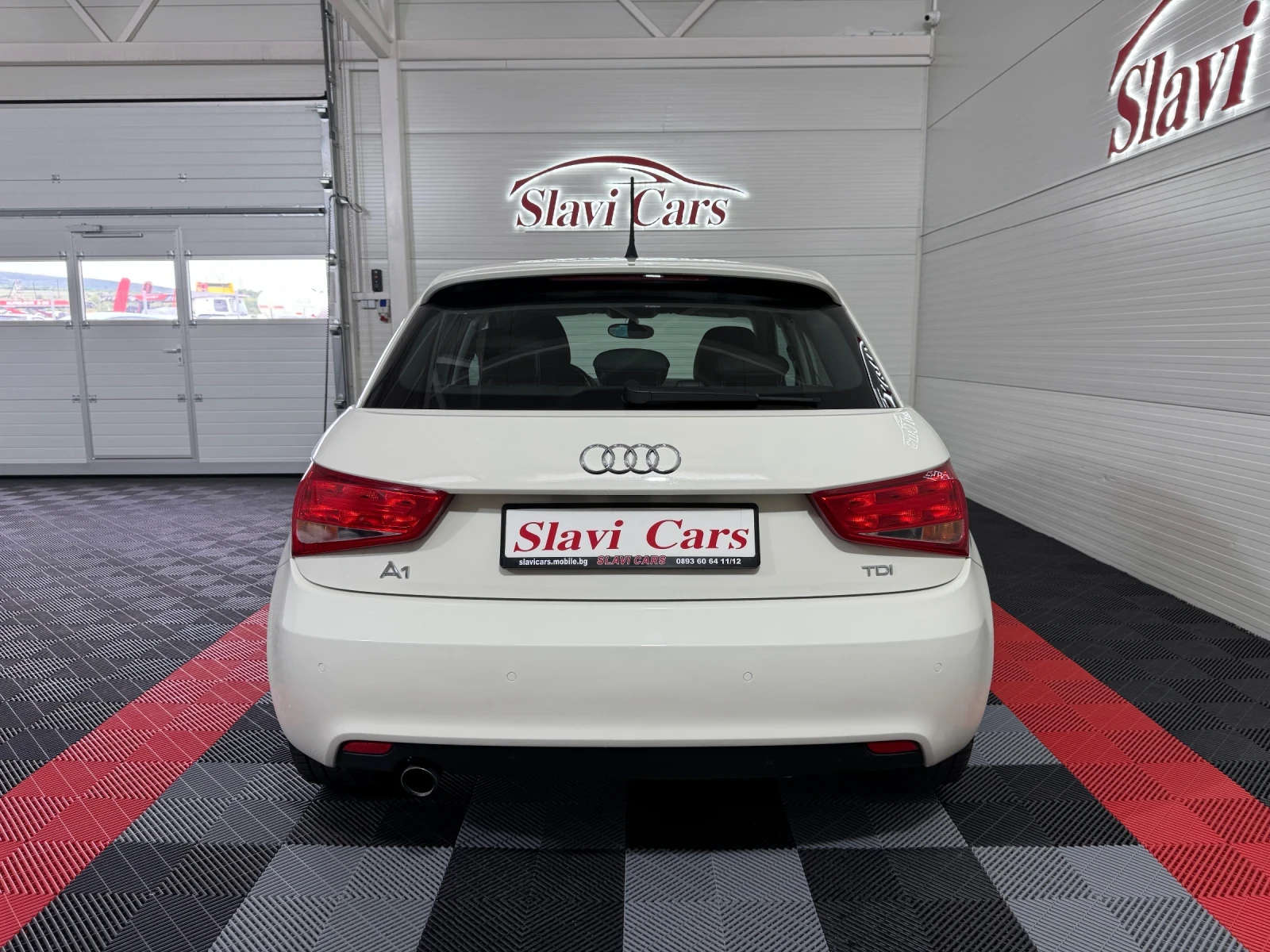 Audi A1 1.6 TDI SPORTBACK / S-TRONIC, снимка 5 - Автомобили и джипове - 54607262