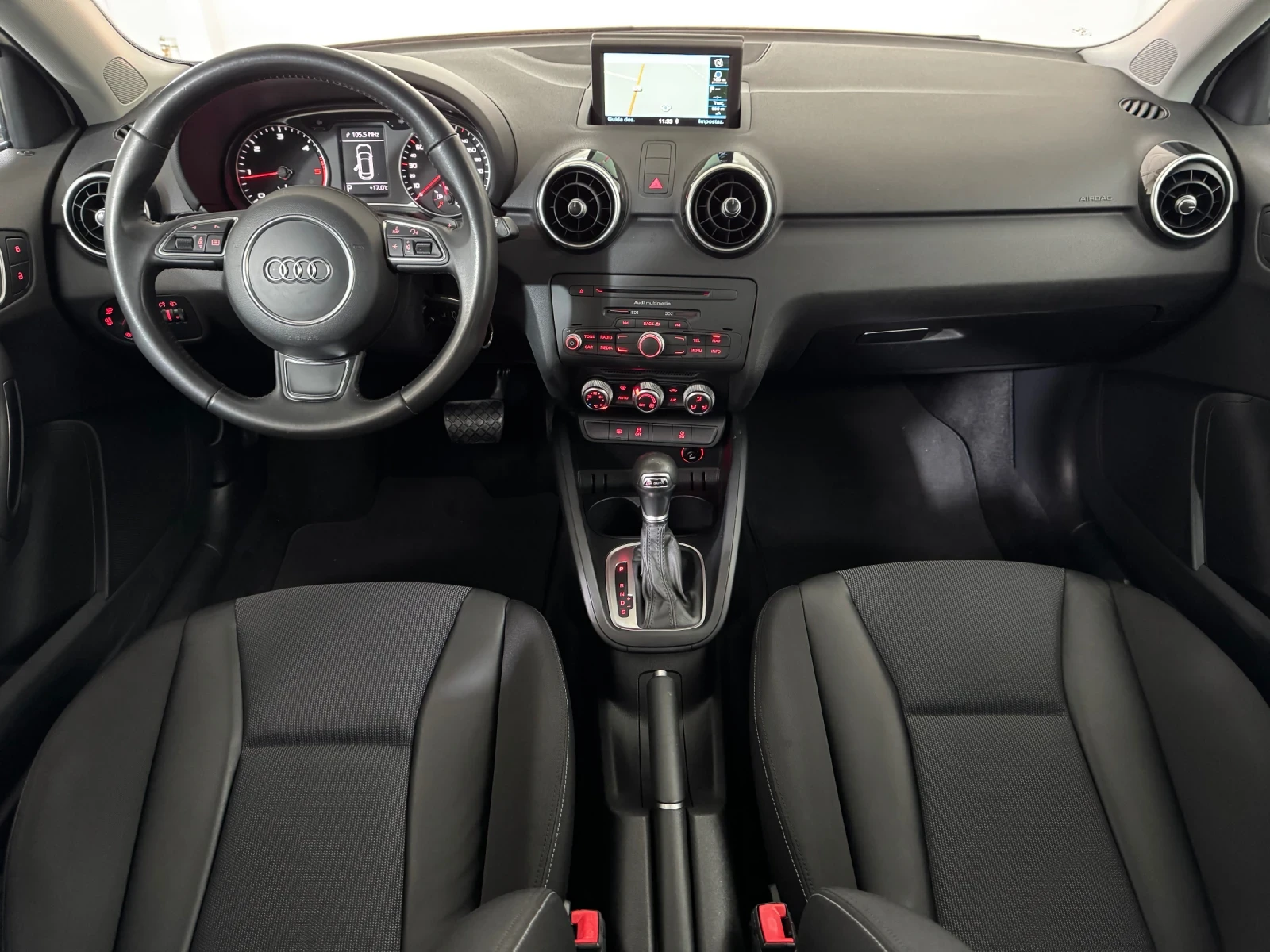 Audi A1 1.6 TDI SPORTBACK / S-TRONIC, снимка 9 - Автомобили и джипове - 54607262