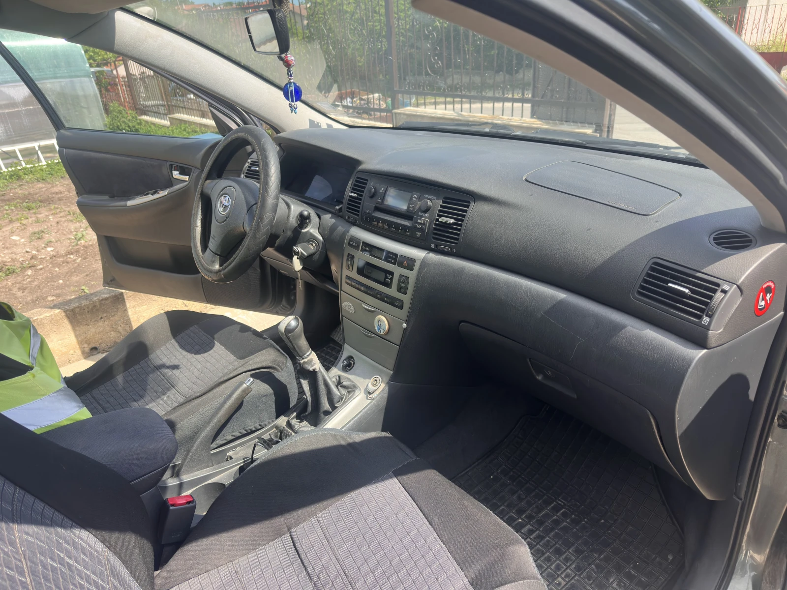 Toyota Corolla D-4D, снимка 10 - Автомобили и джипове - 54822132