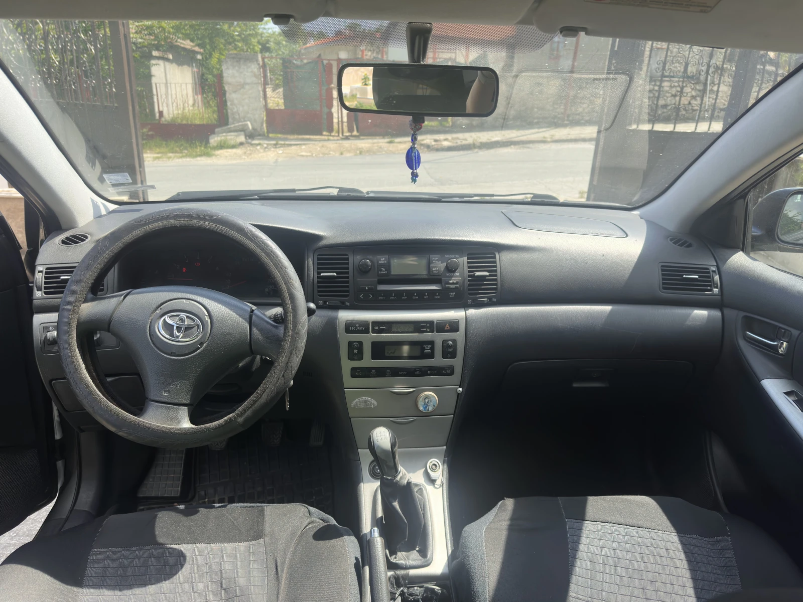 Toyota Corolla D-4D, снимка 8 - Автомобили и джипове - 54822132